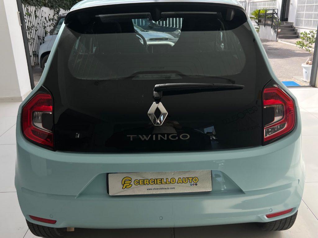 Renault Twingo SCe 65 CV Urban Night tua da €149,00 mensili
