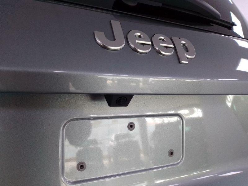 Jeep Avenger 1.2 turbo e-hybrid mhev Summit fwd 110cv edct6