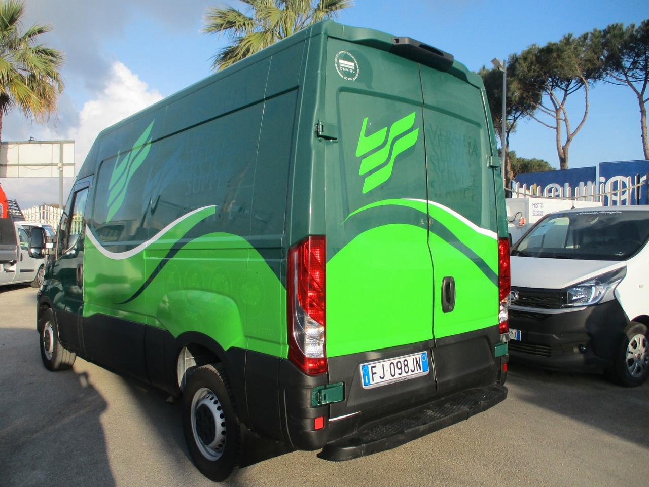 Iveco Daily 35S12 2.3 120CV E6B FURGONE PASSO MEDIO