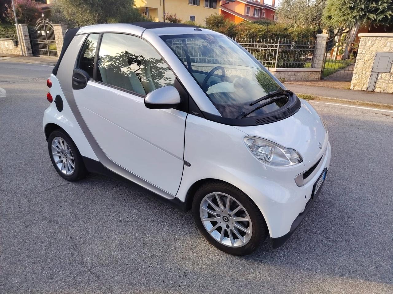 Smart ForTwo 1000 62 kW cabrio passion