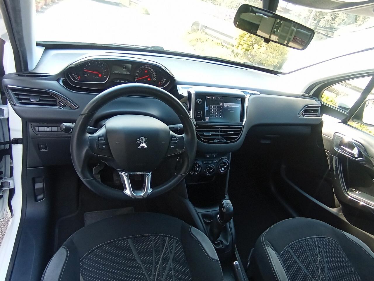 Peugeot 208 1.4 HDi 68 CV 5 porte BLACK pack UNIPRO BEN TENUTA