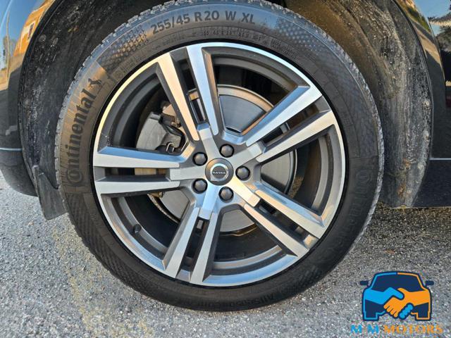 VOLVO XC60 T6 Recharge Plug-in Hybrid AWD Inscription Express