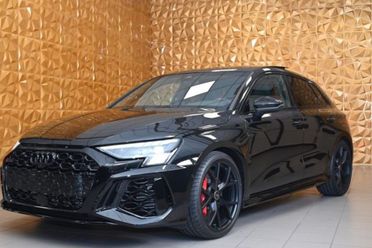 AUDI RS3 SPB Q.S-TR.DYNAMIC PLUS BLACK EXCL.CARBOCERAMICI!!