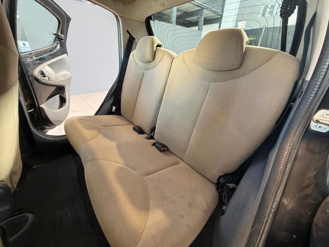 Peugeot 107 1.0 68CV 5p. Desir