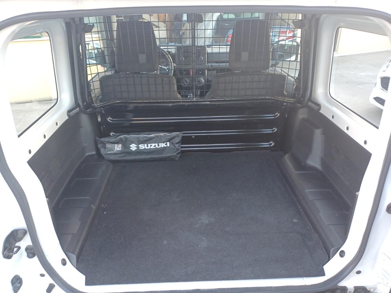 Suzuki Jimny 1.5 4X4