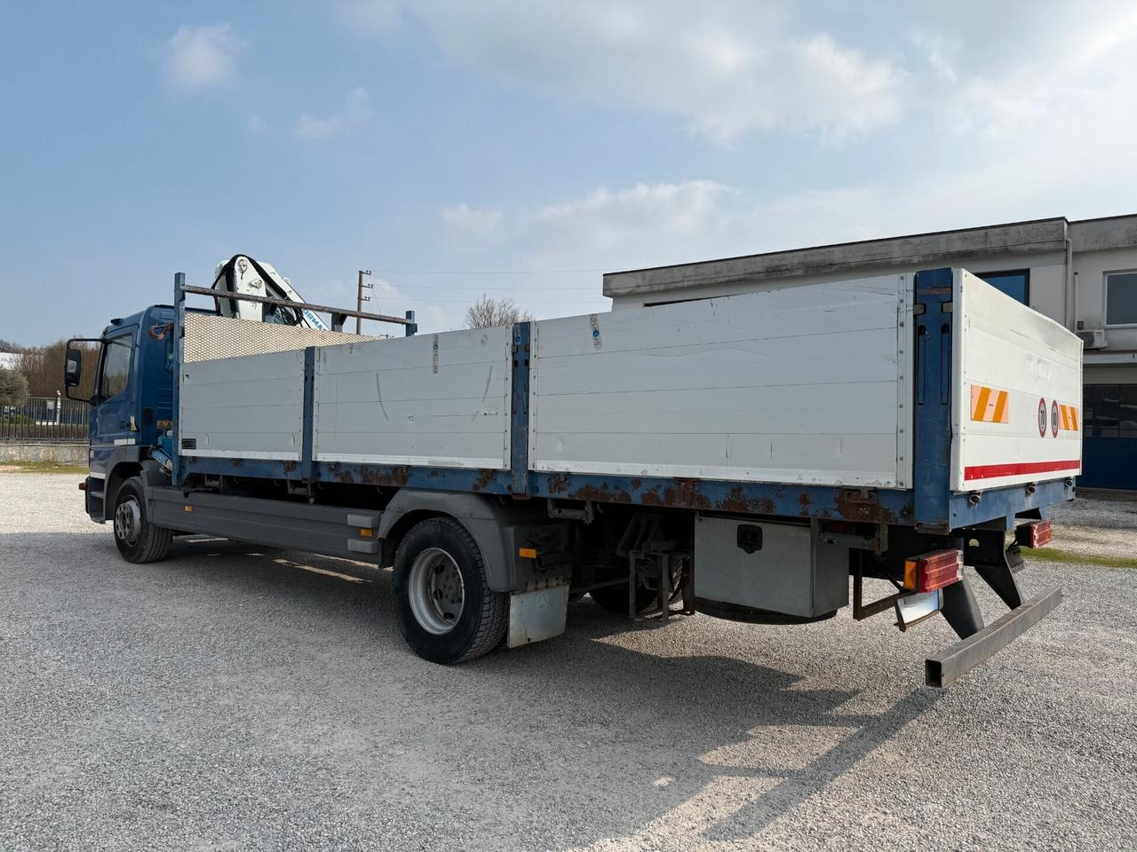 Mercedes Benz Atego 1523 Cassone + Gru Cormach 8700
