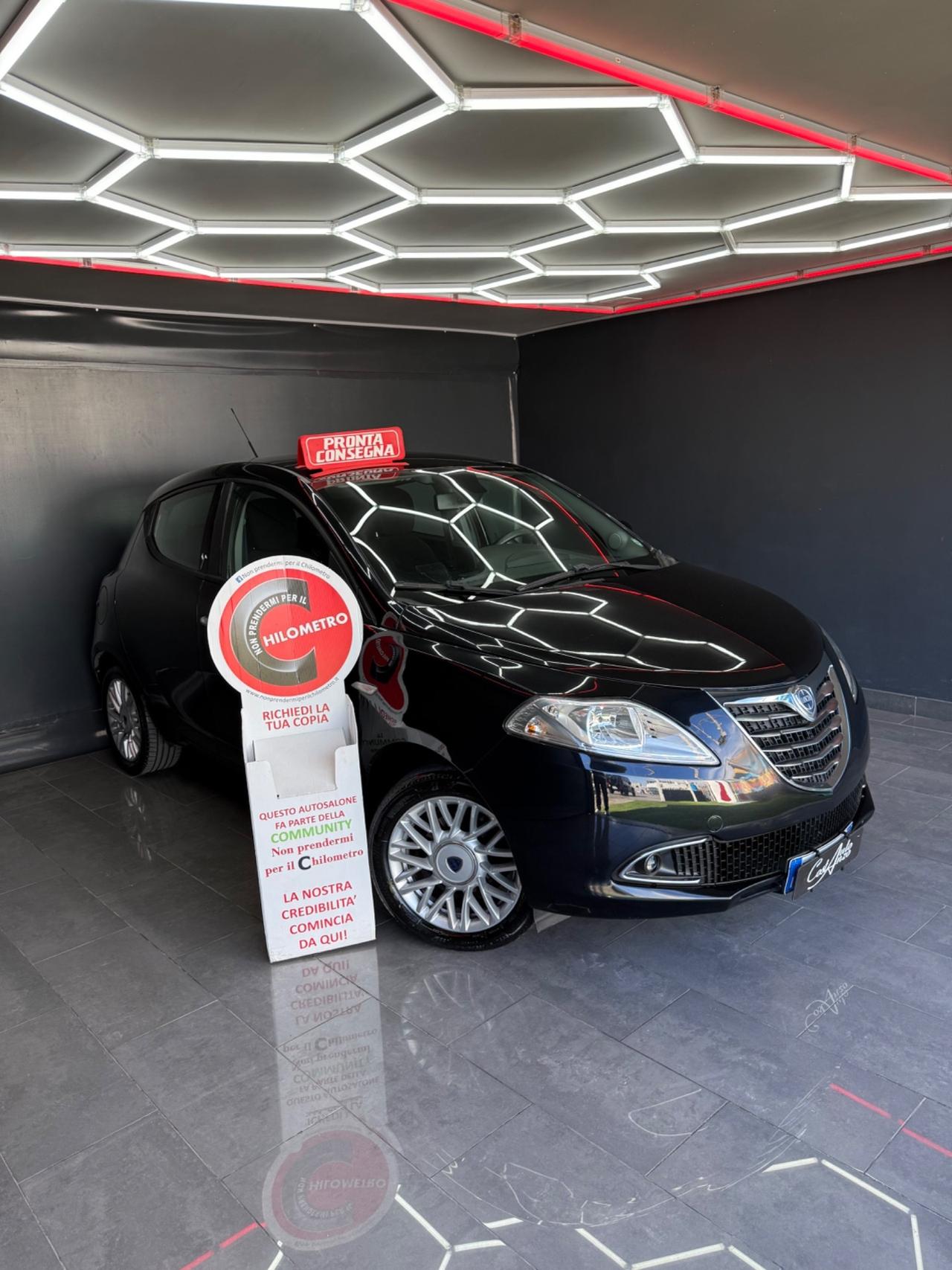 Lancia Ypsilon 1.2 Benzina 69 CV Platinum 2013