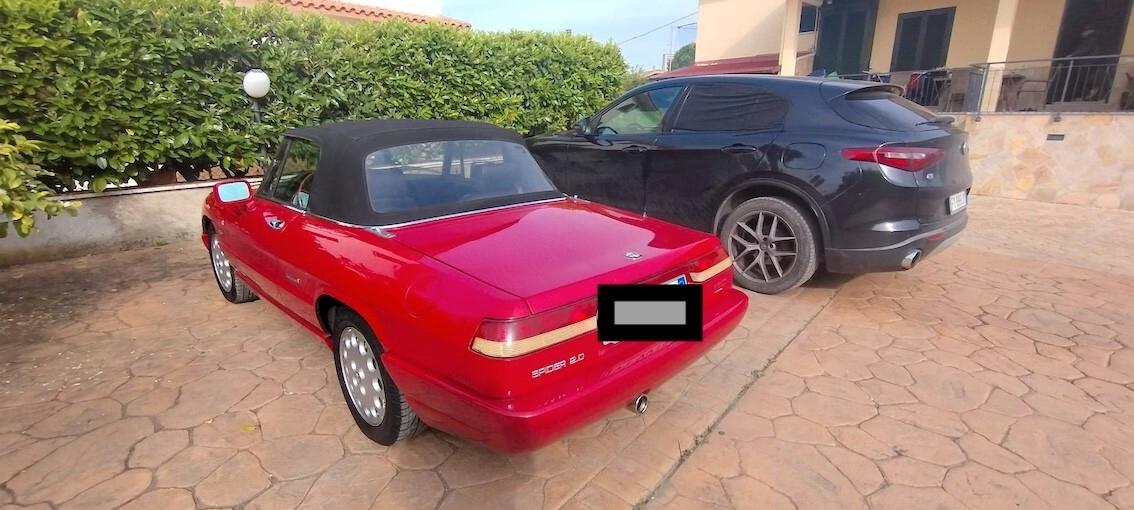 Alfa Romeo Spider 2.0i