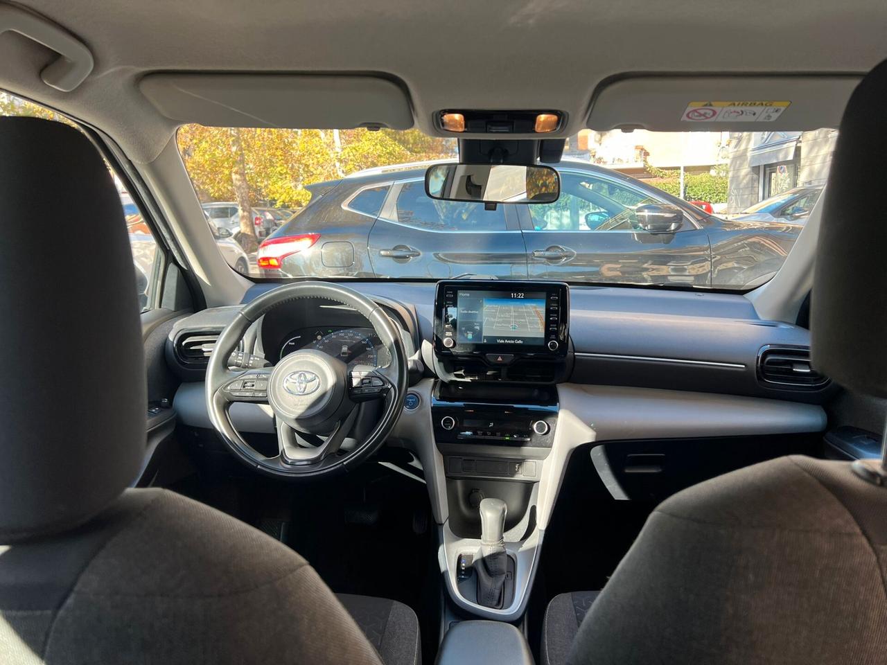 Toyota Yaris Cross 1.5 Hybrid E-CVT AWD-i Business