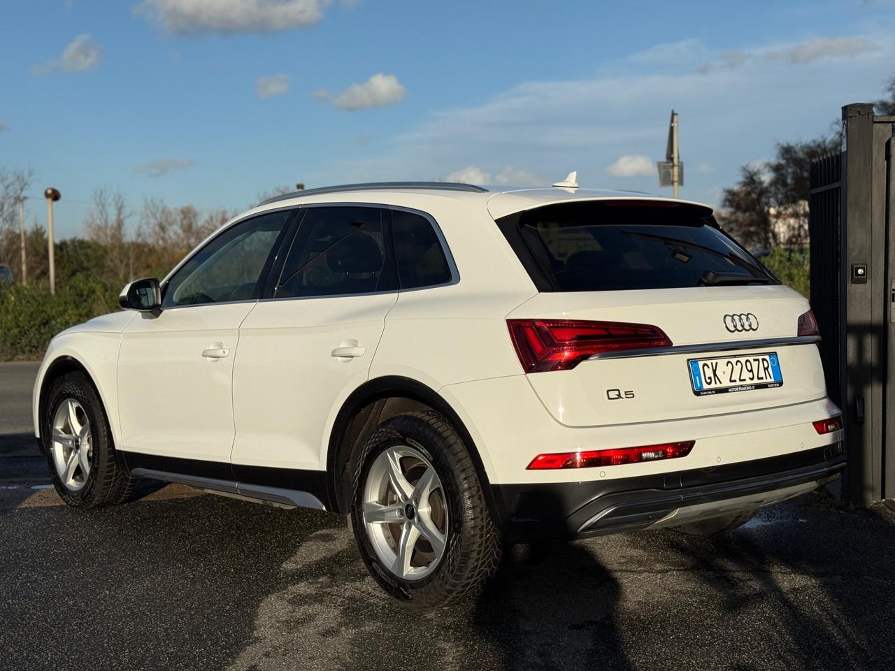 Audi Q5 35 2.0 TDI 163cv MHEV Business Advanced St