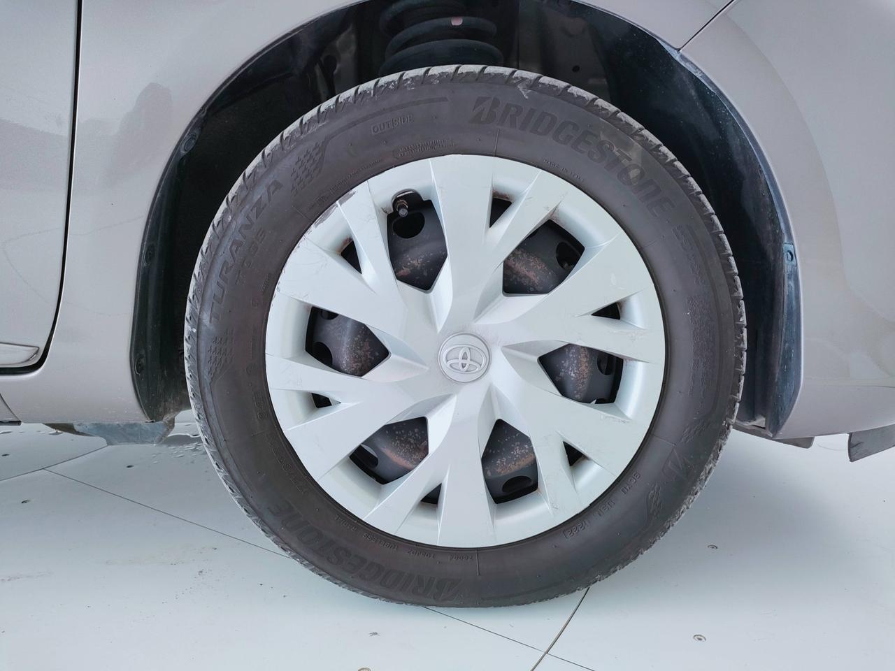 TOYOTA Yaris III 2017 - Yaris 5p 1.5h Active my18