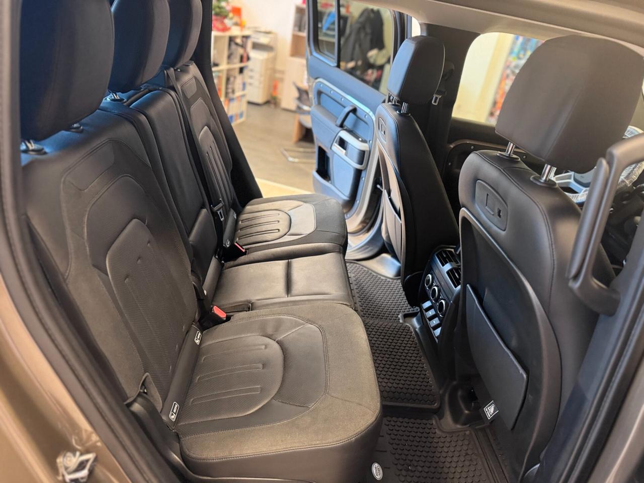 Land Rover Defender 110 2.0 SD4 240CV AWD Auto SE