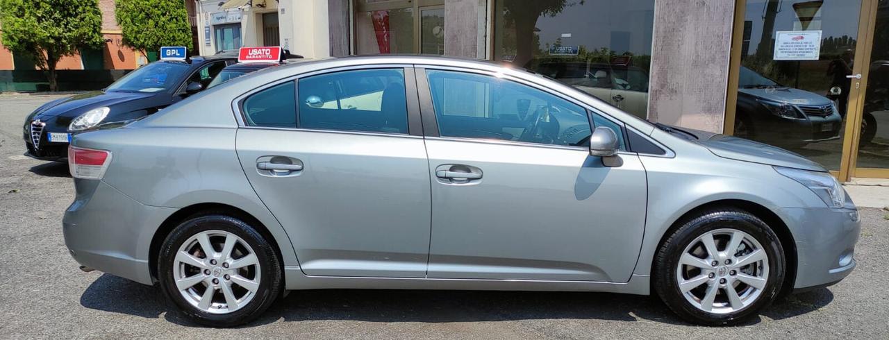 Toyota Avensis 2.2 D-4D Executive