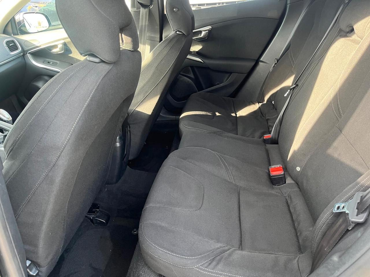 Volvo V40 D2 1.6