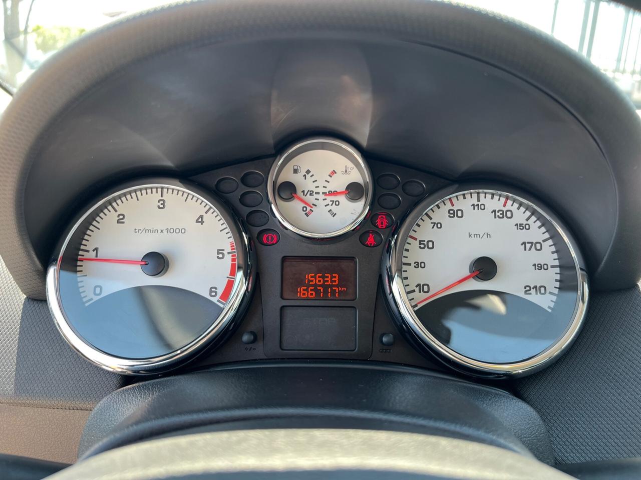 Peugeot 207 1.6 8V HDi 93CV SW Allure - 2011