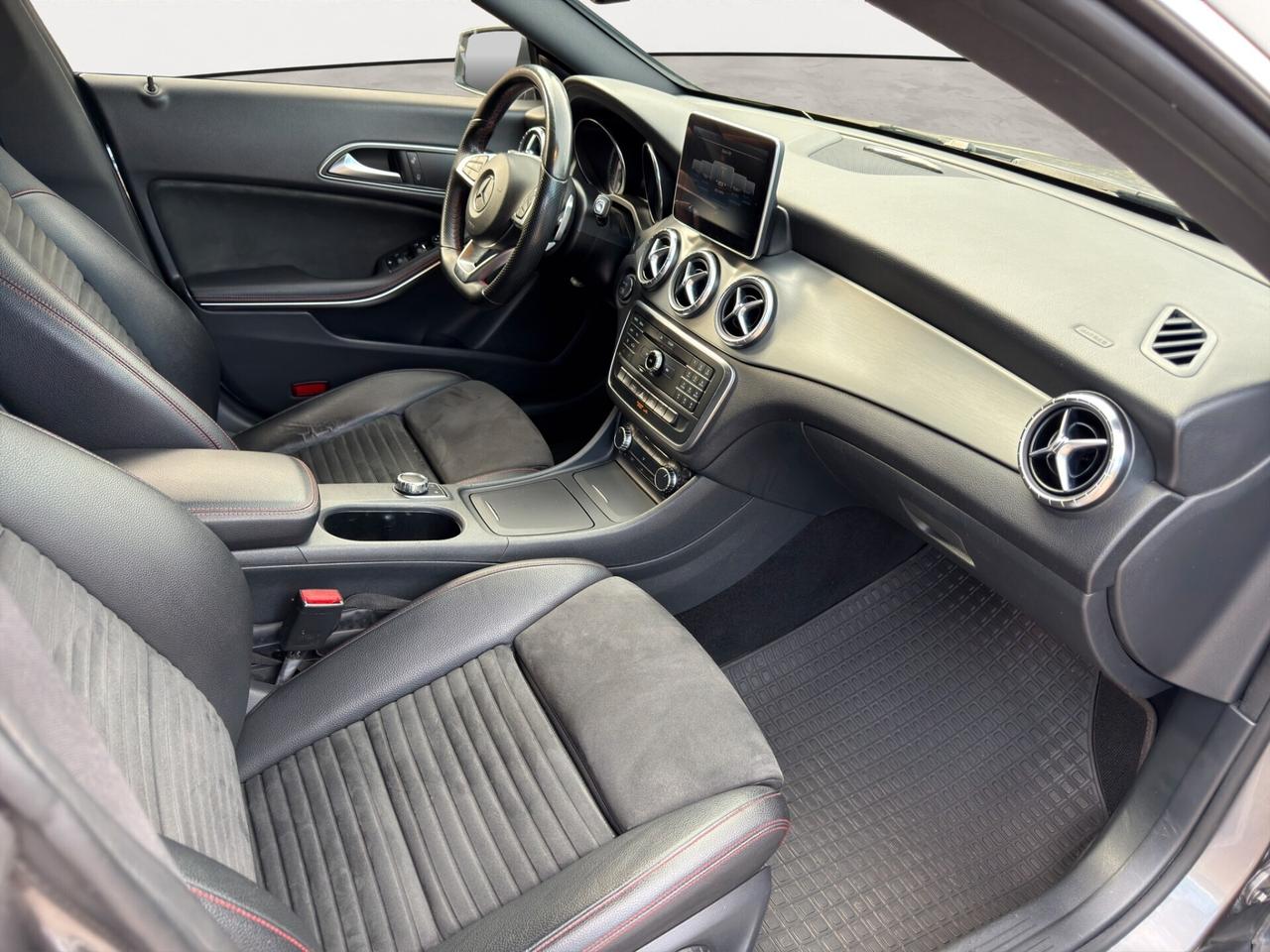Mercedes-benz CLA 220 d S.W. Auto Premium AMG - 2016