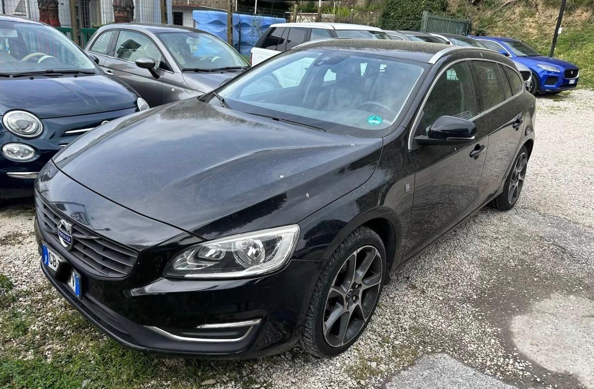 Volvo V60 2.0 Diesel Cambio Automatico Full 2016
