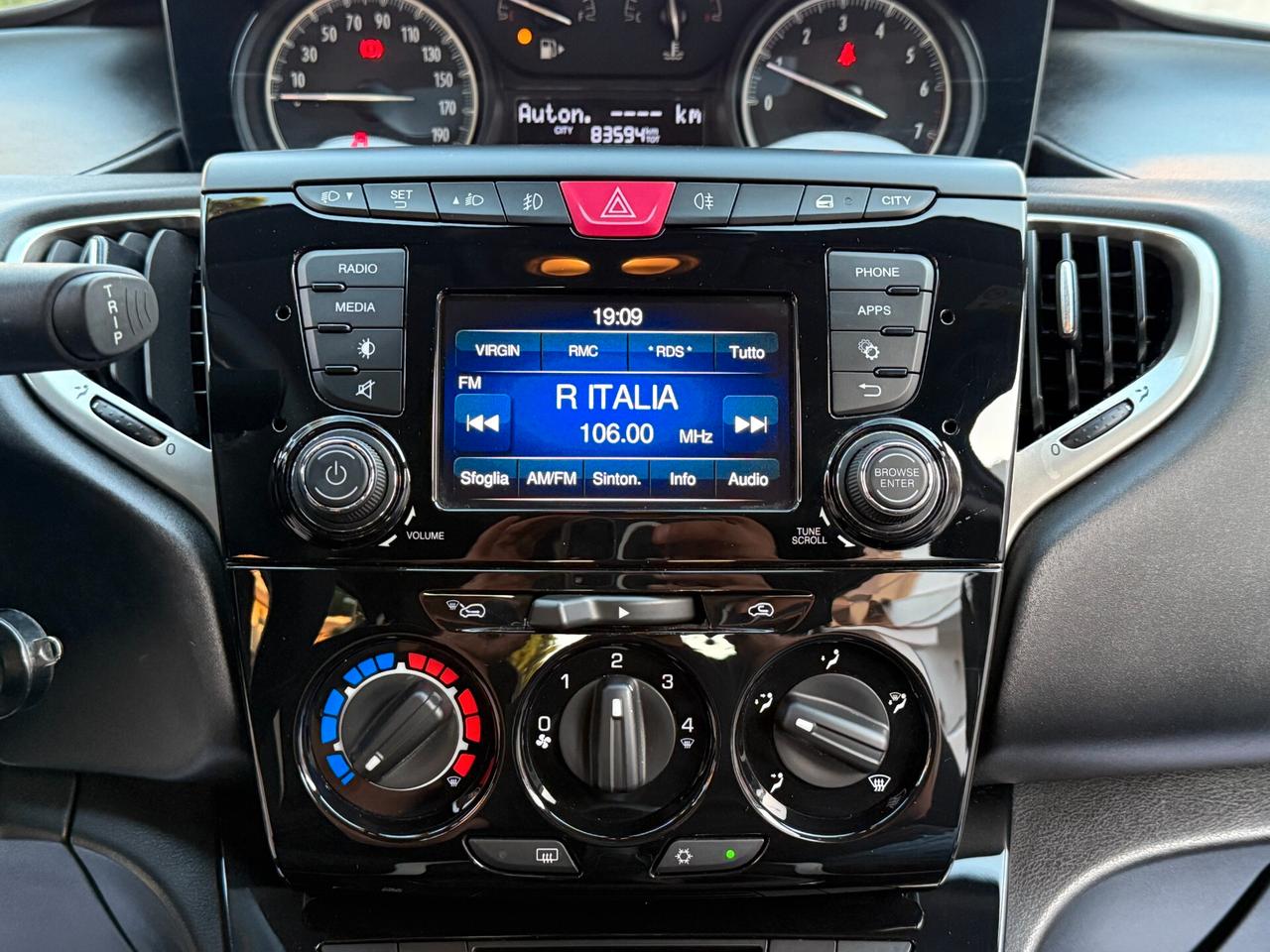 Lancia Ypsilon 1.2 69CV 5P SOLI KM 83.000 - 2015