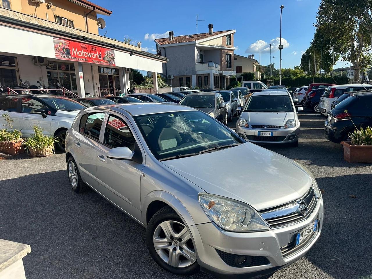 Opel Astra GTC 1.7 CDTI 110CV ecoFLEX 3 porte Edition