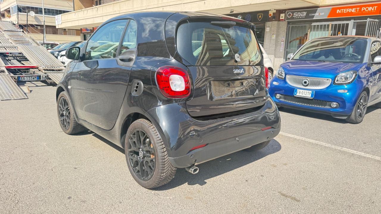 Smart ForTwo 90 0.9 Turbo Perfect LED NAVI KMAERA PDC BLUETOOTH PELLE