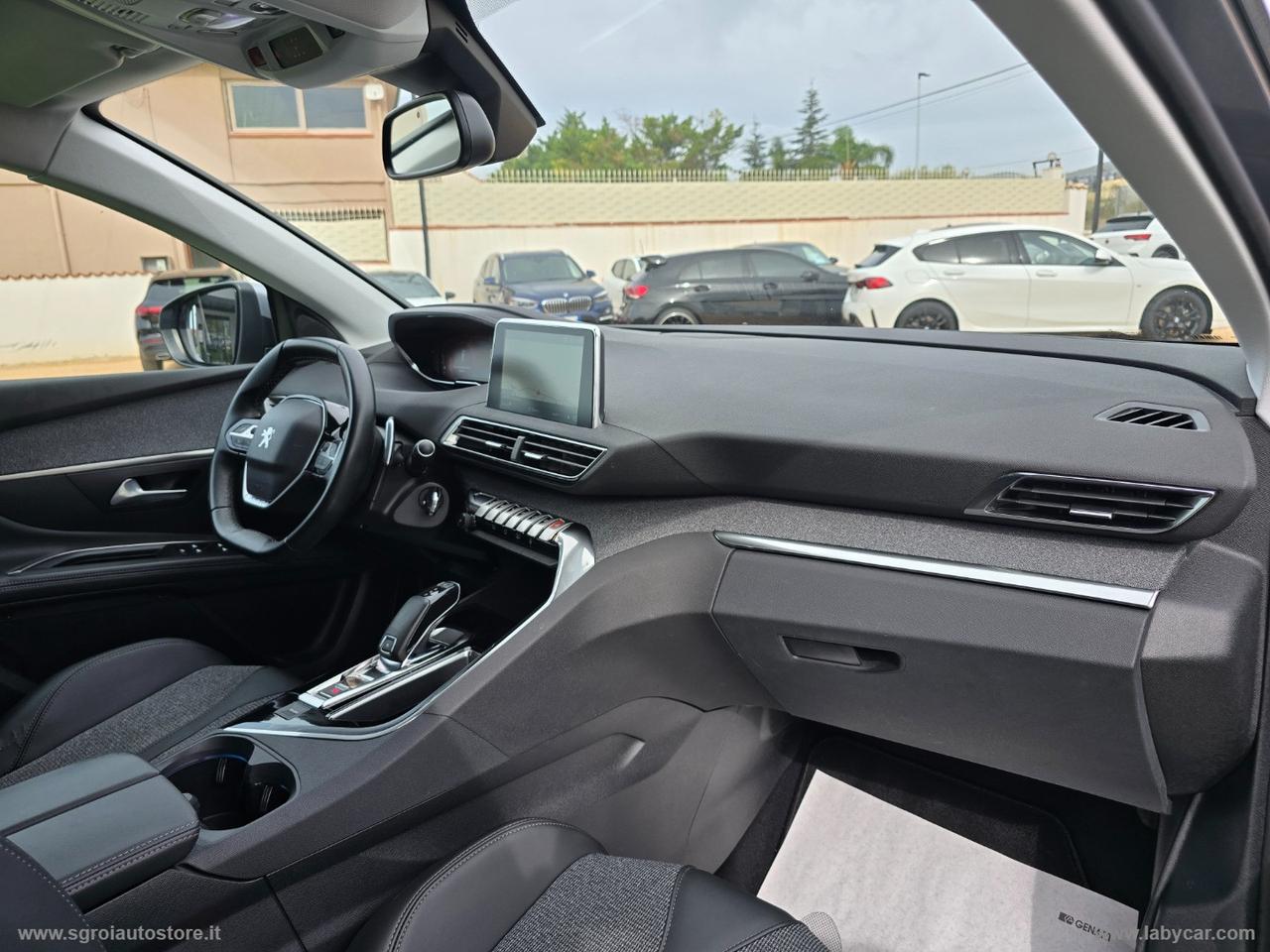 PEUGEOT 5008 BlueHDi 130 S&S EAT8 Allure