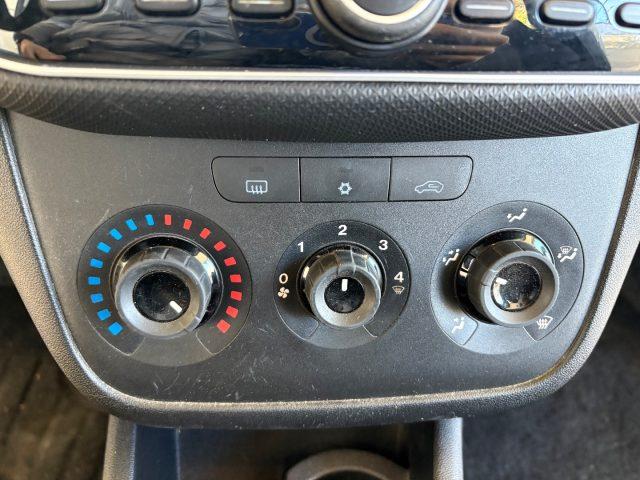 FIAT Punto 1.2 8V 5 porte Lounge EURO 6 TENUTA BENE