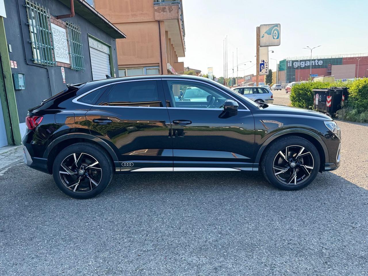 Audi Q3 S Line 2.0 35 TDI
