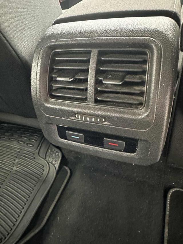 VOLKSWAGEN Touran 1.6 TDI 115 CV SCR DSG 7 POSTI Highline BlueMotion