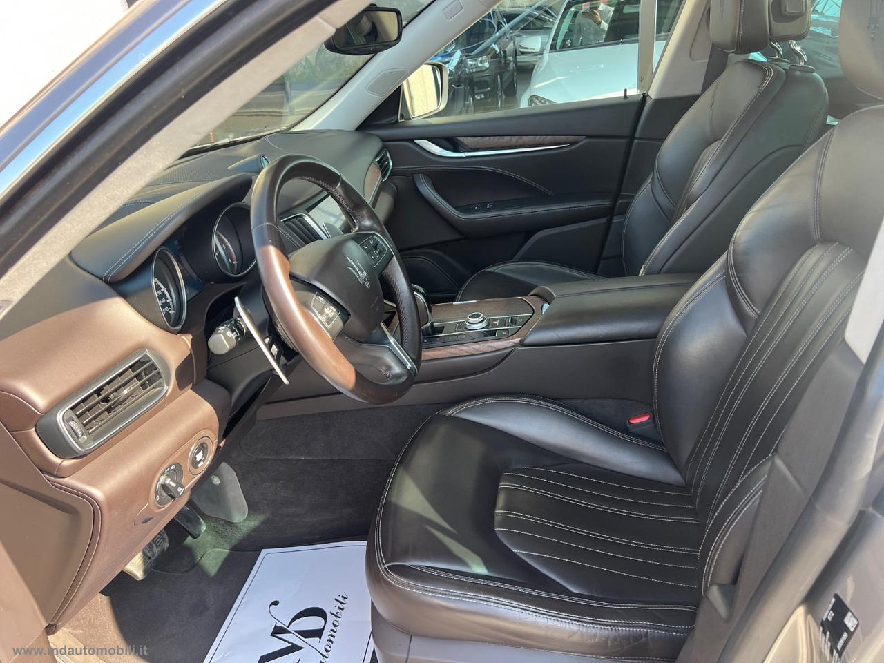 MASERATI Levante V6 Diesel 275 CV AWD TETTO SOLO KM.106000
