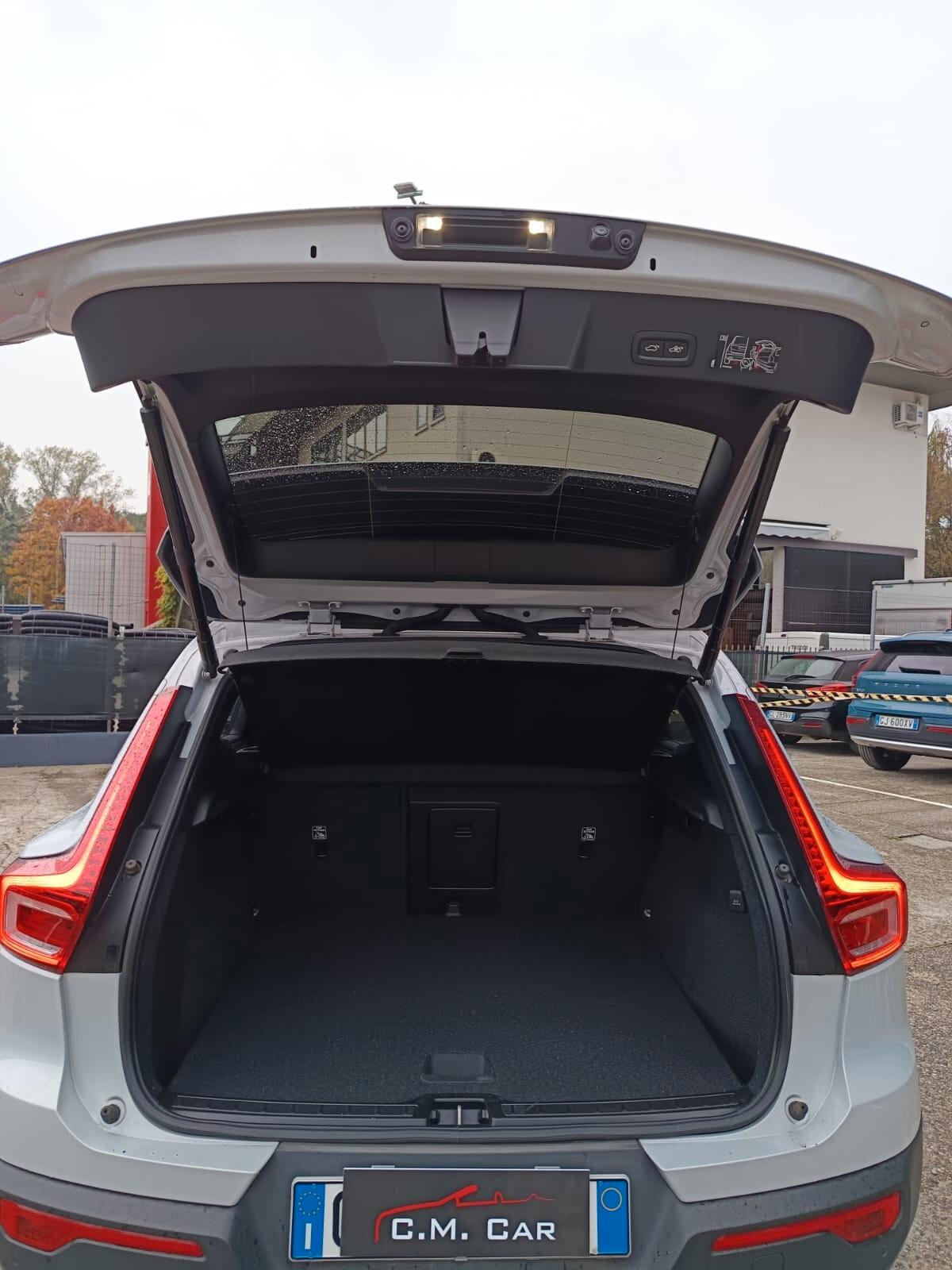 Volvo XC40 T5 Recharge Plug-in Hybrid Inscription Expression