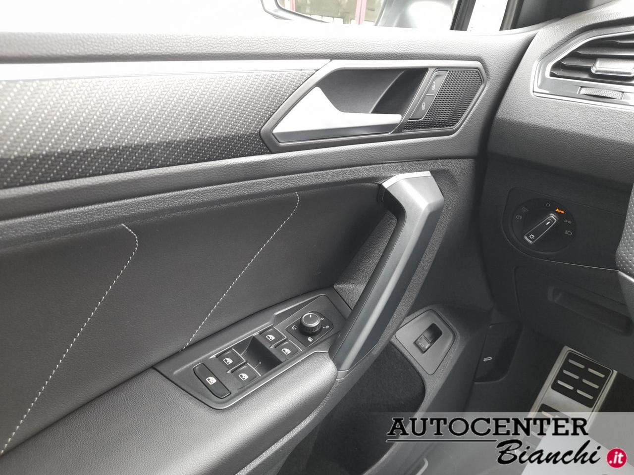 Volkswagen Tiguan 2.0 tdi R-Line 4motion 150cv dsg