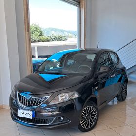 Lancia Ypsilon 1.0 FireFly 5 porte S&S Hybrid Oro