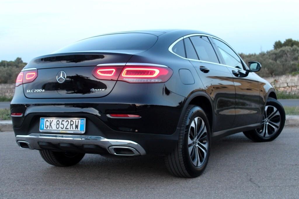 MERCEDES GLC coupé 200 d 4Matic *Pelle *Display 10,25