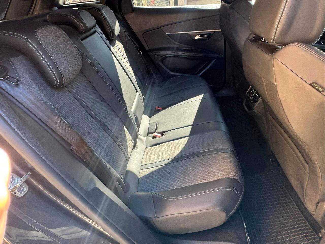 PEUGEOT 3008 1.5 HDI 130 CV. EAT8 E6 ALLURE PAK FULL