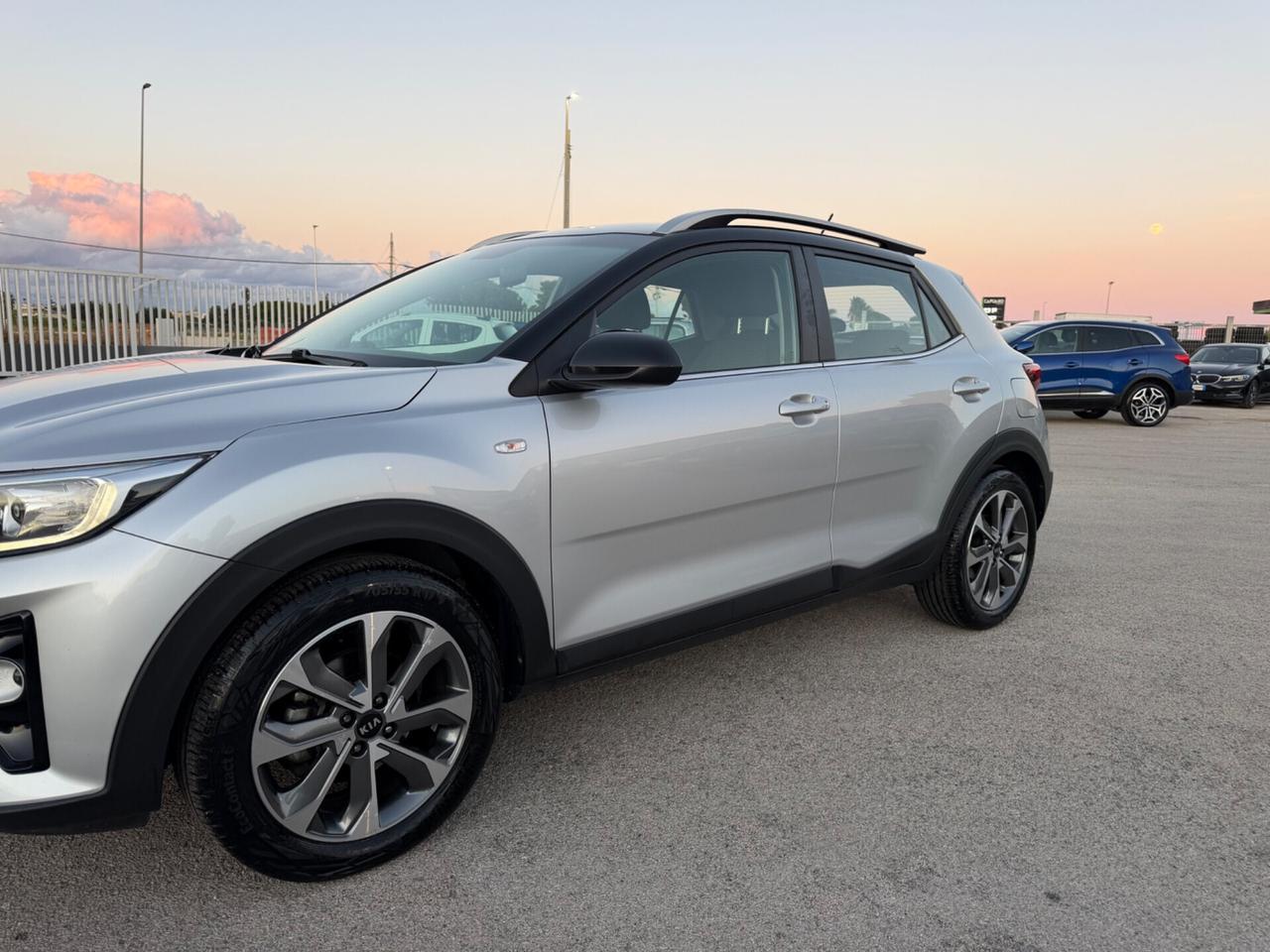 KIA STONIC 1.4 MPI 100 CV STYLE PACK FULL LED MY19