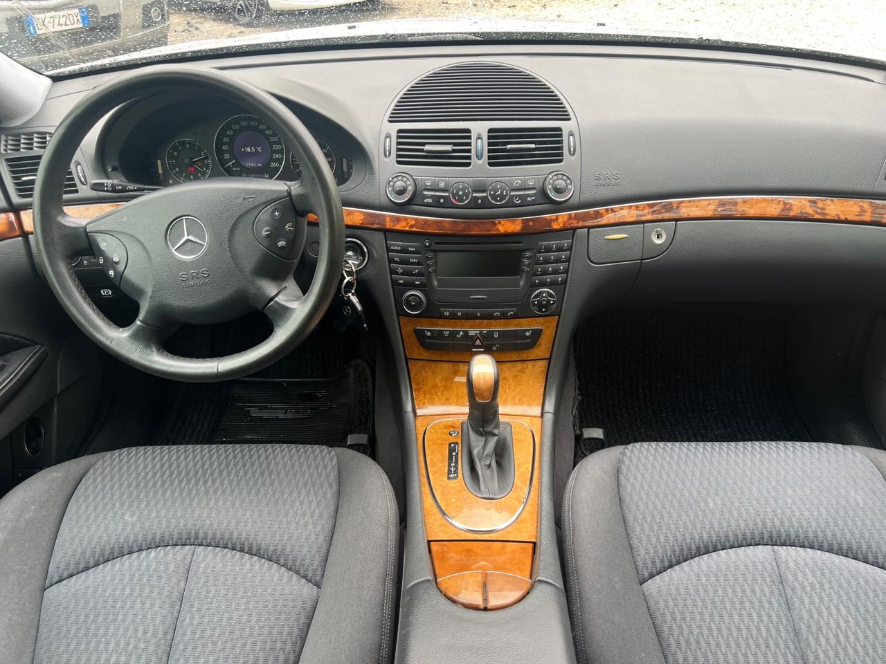 Mercedes-benz E 240 GPL Elegance