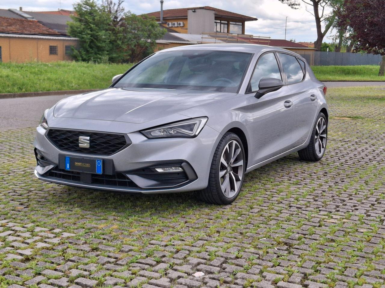 Seat Leon 1.5 TGI DSG FR - SOLO 13000KM