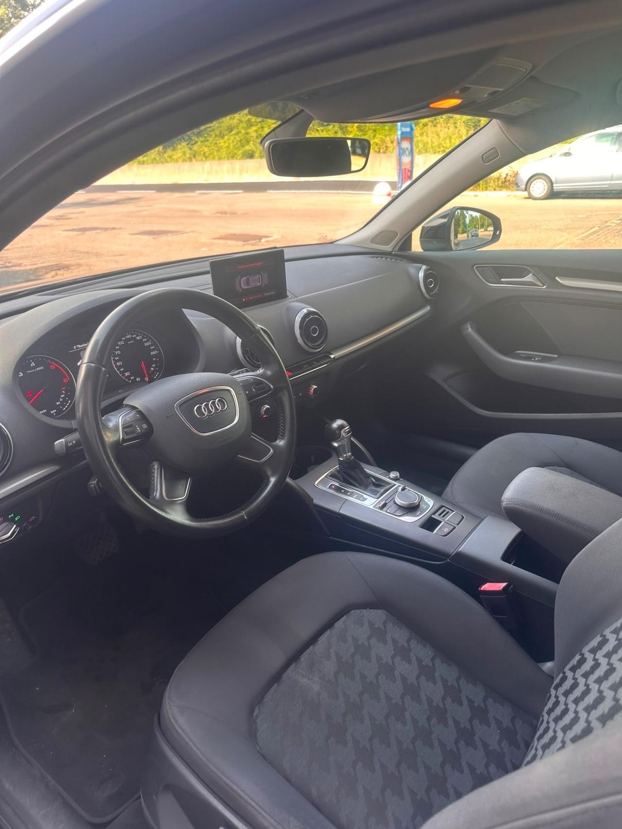 Audi A3 SPB 1.6 TDI clean diesel S tronic Ambiente