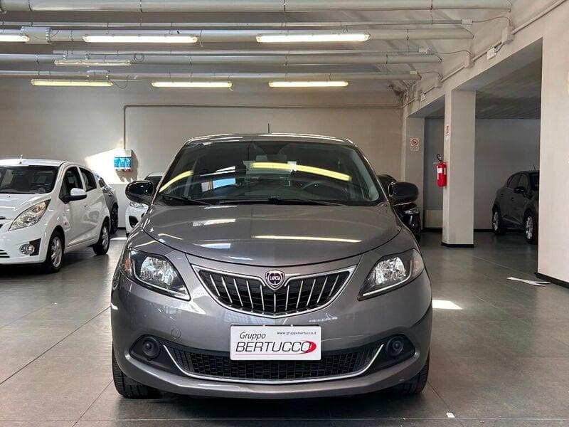 Lancia Ypsilon 1.0 FireFly 5 porte S&S Hybrid Silver