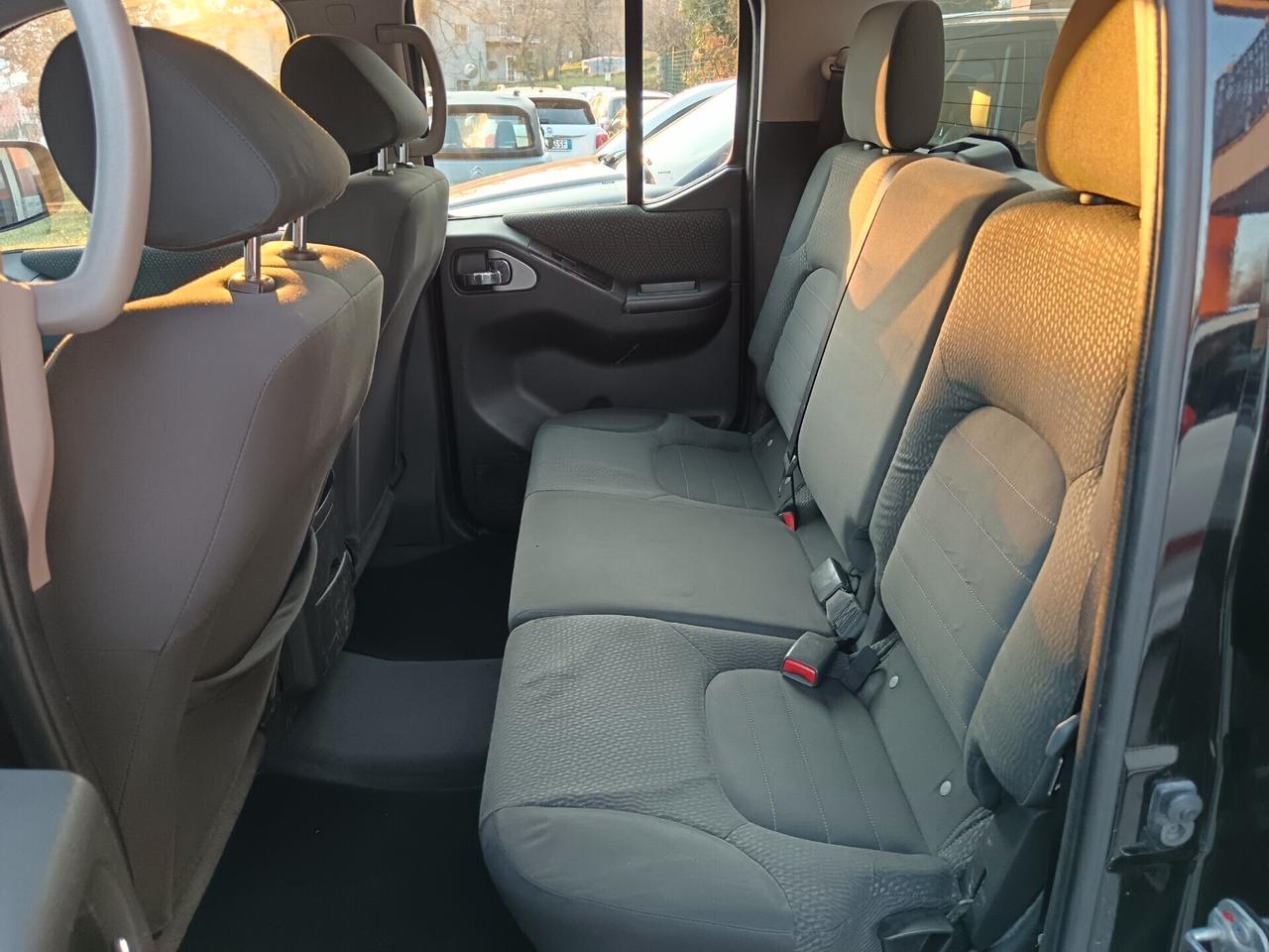 Nissan Navara 2.5 190CV GANCIO RETROCAMERA