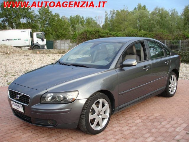 VOLVO S40 2.0 D cat Momentum