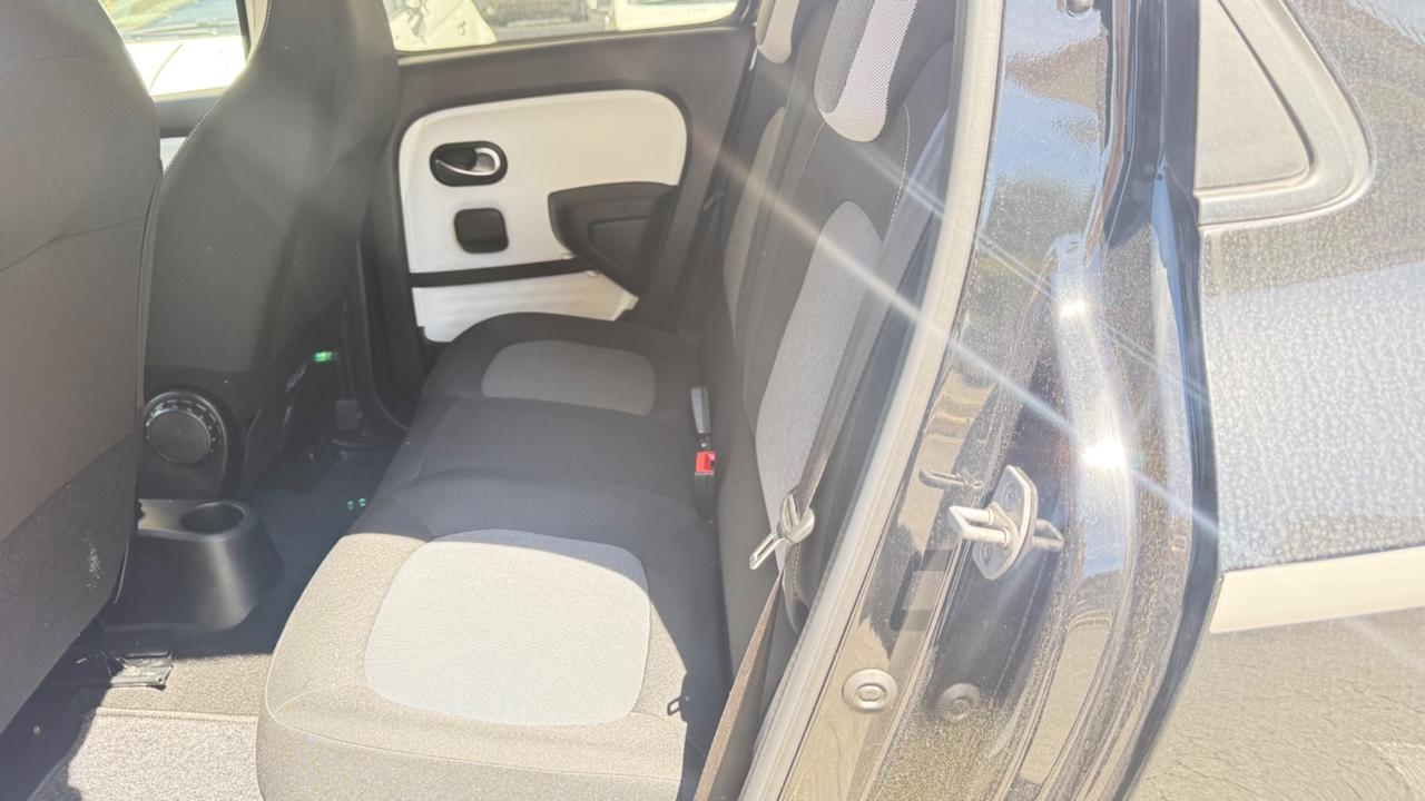 Renault Twingo LIMITEED C.AUTOMATICATO LED PDC BLUETOOTH CERCHI 16 SEDILI RISCALDATI