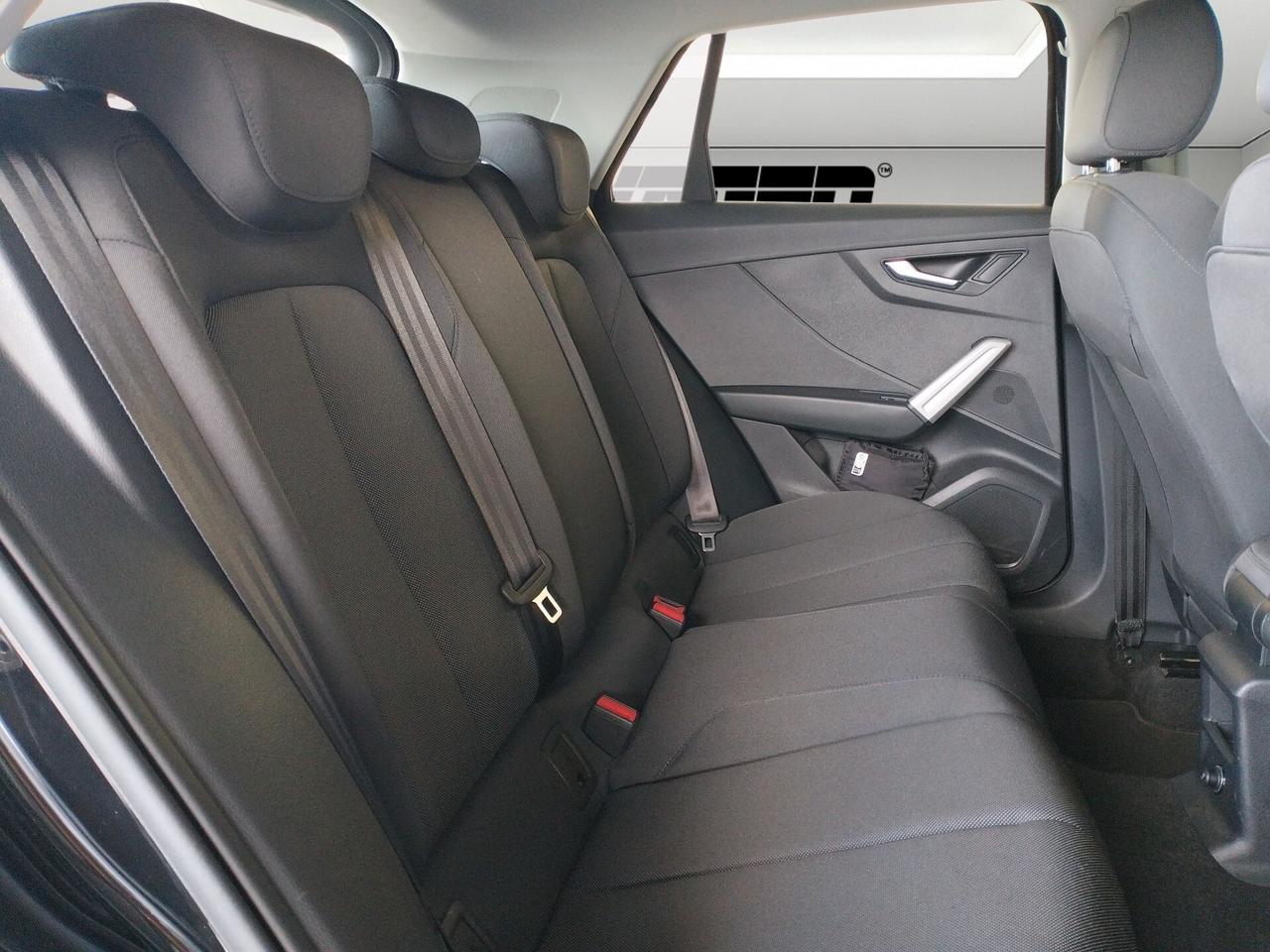 Audi Q2 30 TFSI Business