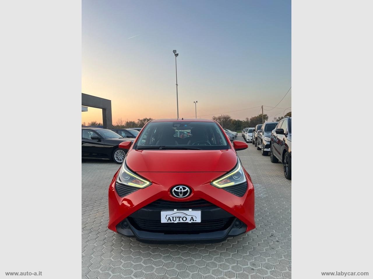 TOYOTA Aygo 1.0 VVT-i 72 CV 5p. x-business