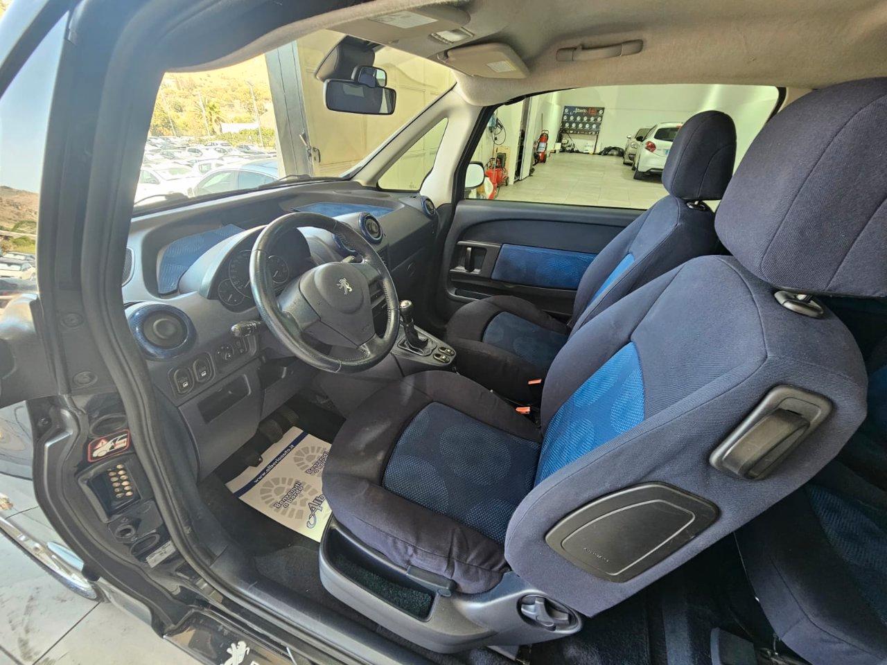 Peugeot 1007 1007 1.4 hdi Sporty