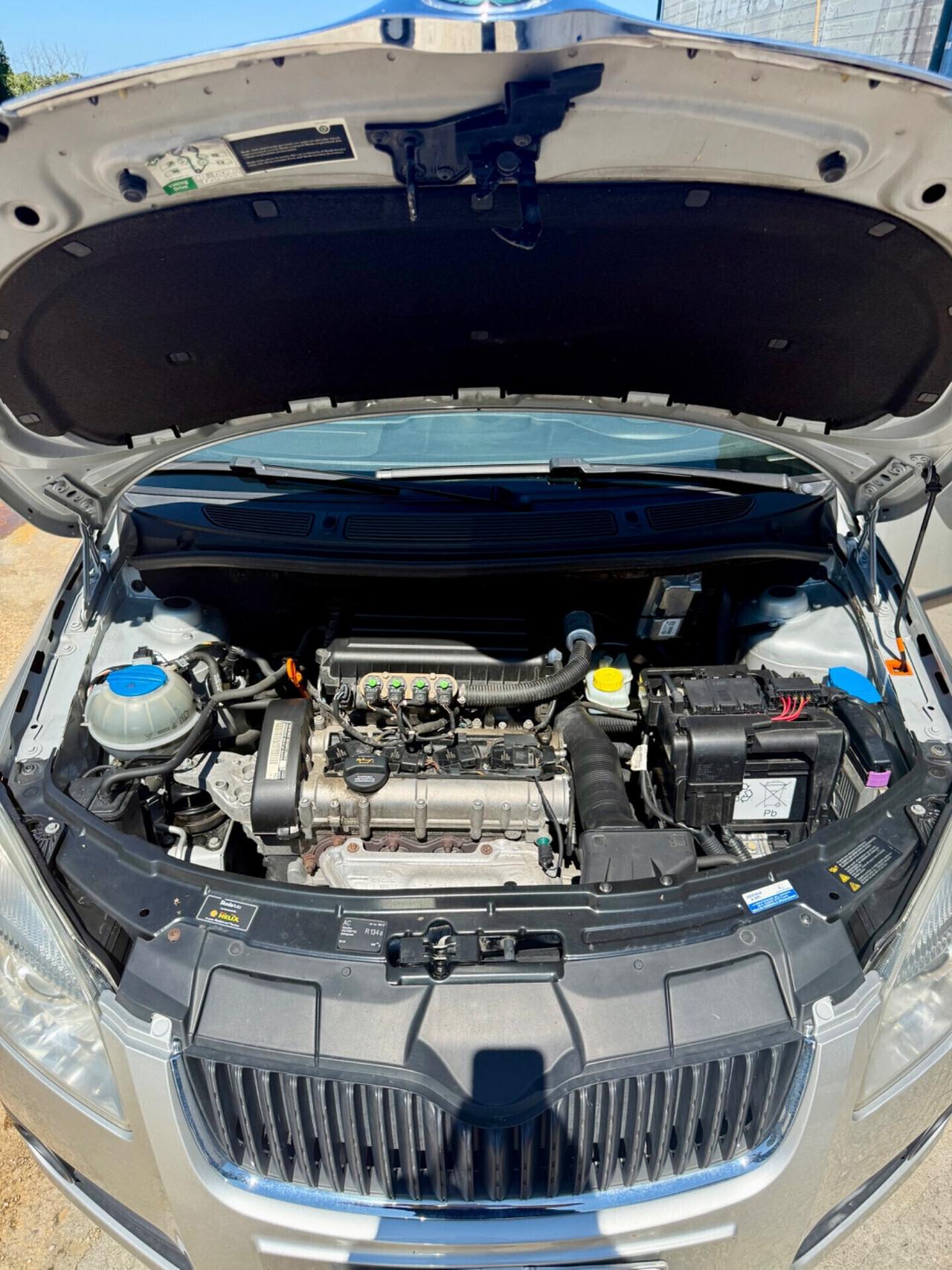 Skoda roomster 1.4 Bifuel benzina GPL neopatentati