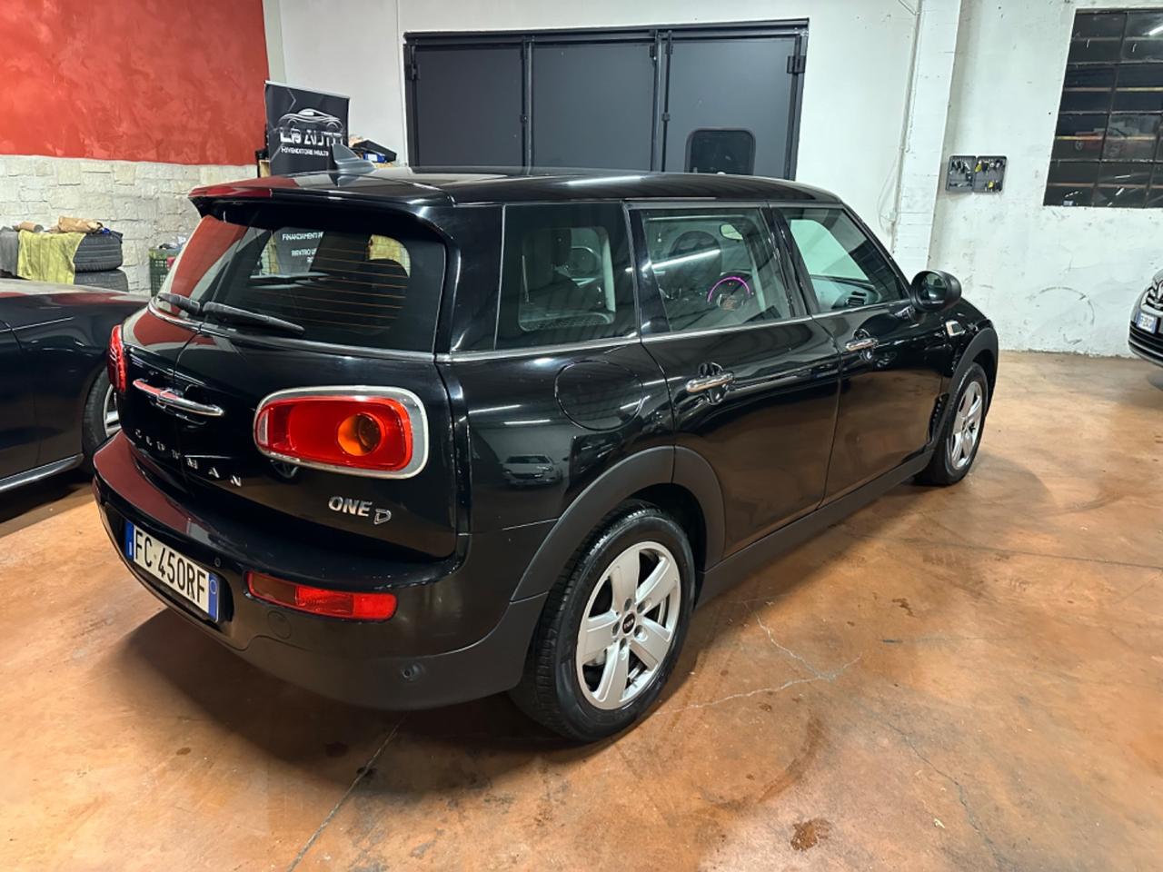 Mini Cooper D Clubman 1.5 One Business Automatica