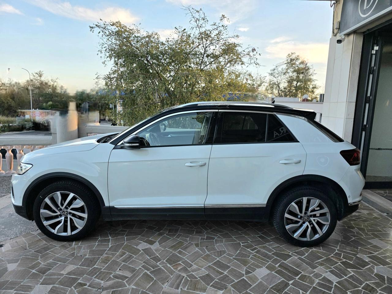 Volkswagen T-Roc LIFE 1.0 81KW#LED#PELLE#VIRTUAL#CARPLAY#CAM#CLIMA