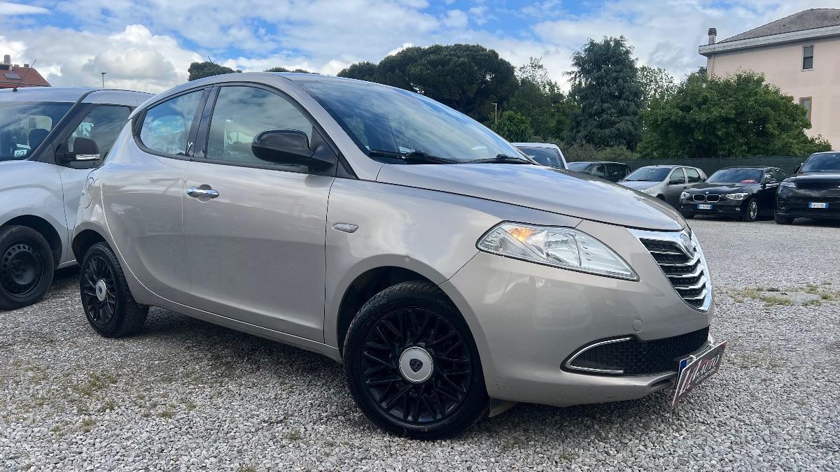 LANCIA - Ypsilon 1.3 mjt Gold c/CL s&s 95cv