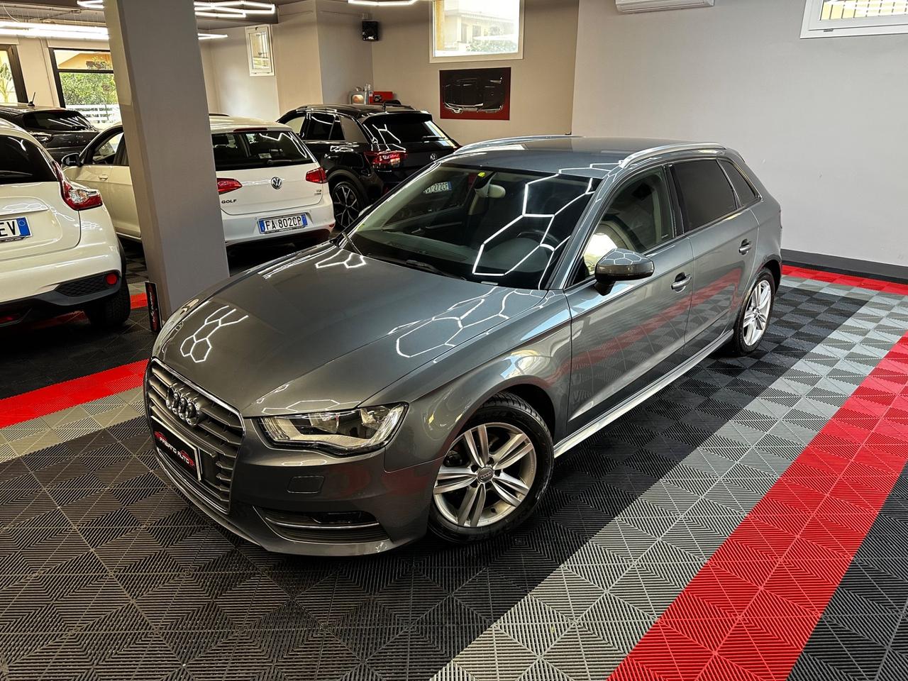 Audi A3 1.6 TDI Attraction - FABIANOAUTO